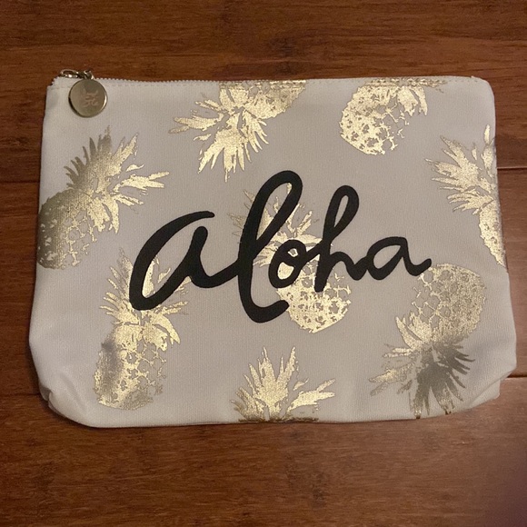 Pineapple zip pouches - Picture 3 of 5